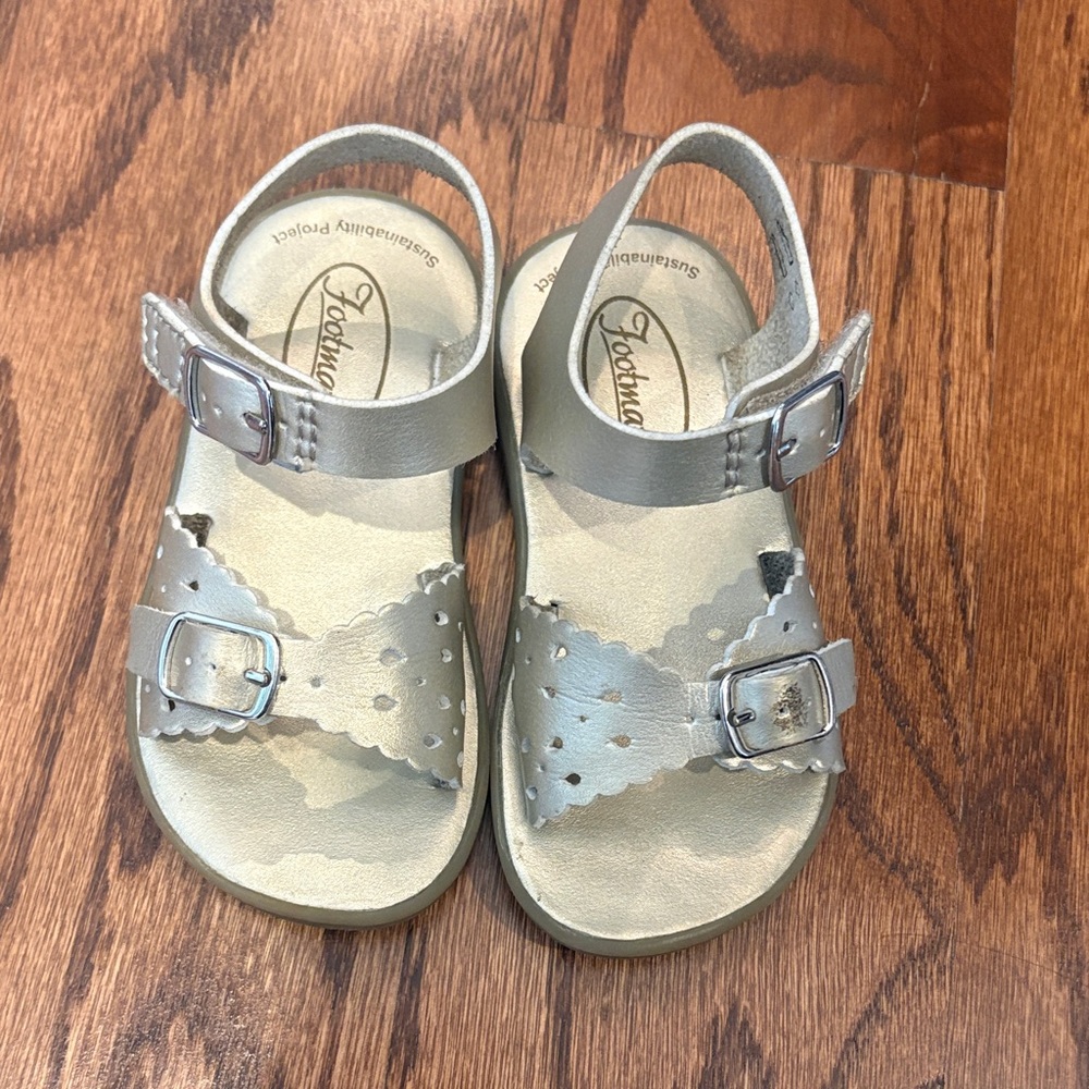FootMates Metallic Kids Sandals